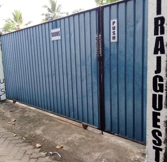 بنسيون Mirissa Niraj Guest