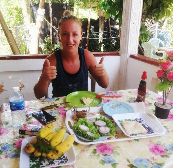 بنسيون Mirissa Niraj Guest