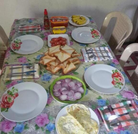 بنسيون Mirissa Niraj Guest