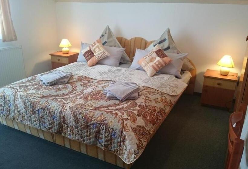 ペンション Natalie Appartment