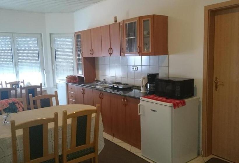 ペンション Natalie Appartment