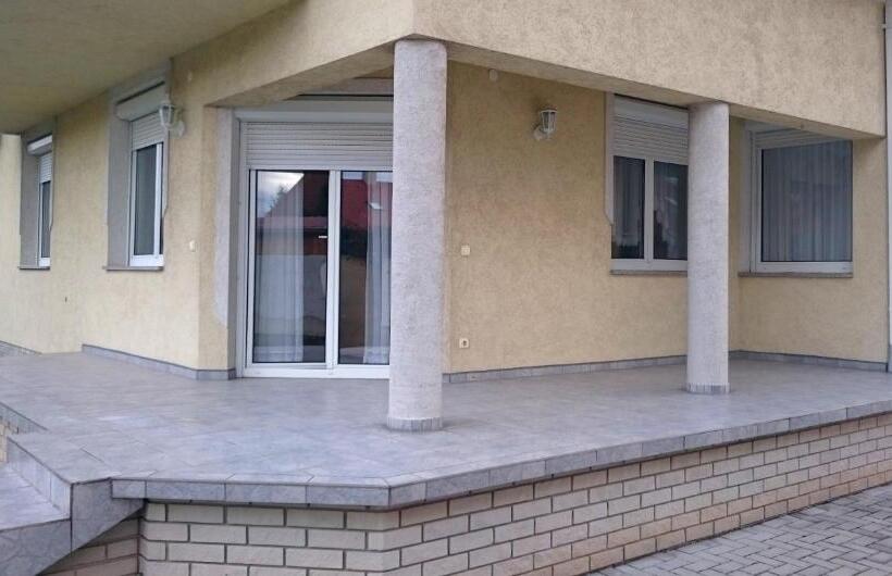 بنسيون Natalie Appartment