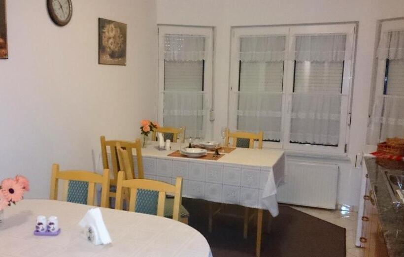 بنسيون Natalie Appartment