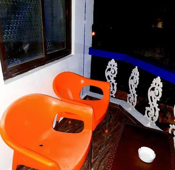 بنسيون Om Sai Guest House