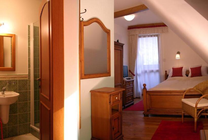 펜션 Penzión Paula