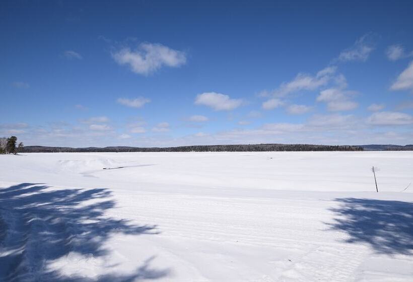 Курорт Les Condos Du Lac Taureau Rooms & Condos