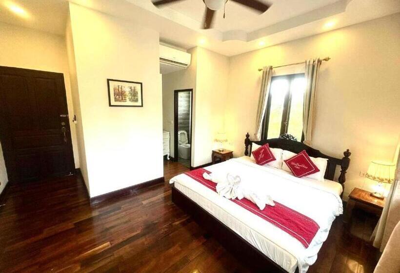 Villa Bouathong Hotels