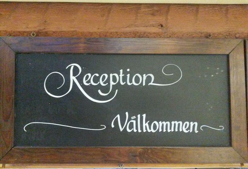 تختخواب و صبحانه Dialog Hotel Västerås