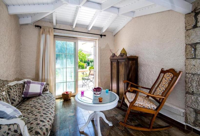 Alaçatı Sultan Konak Butik Otel ℳℛ Luxury Concept