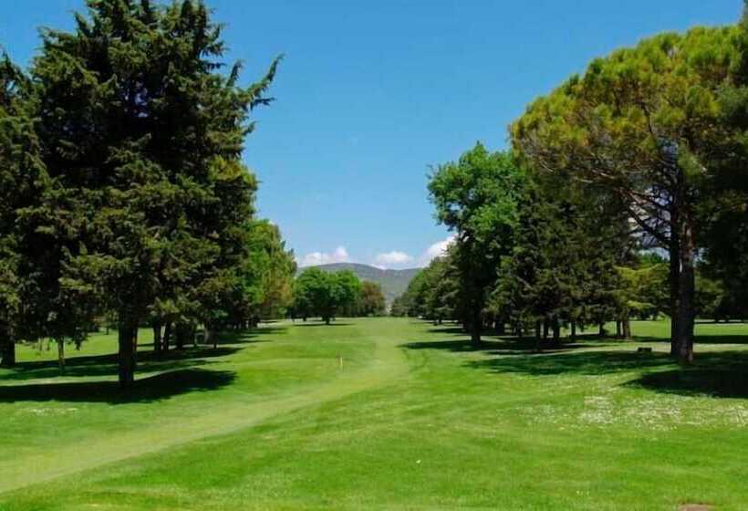 Anna Boccali Resort
