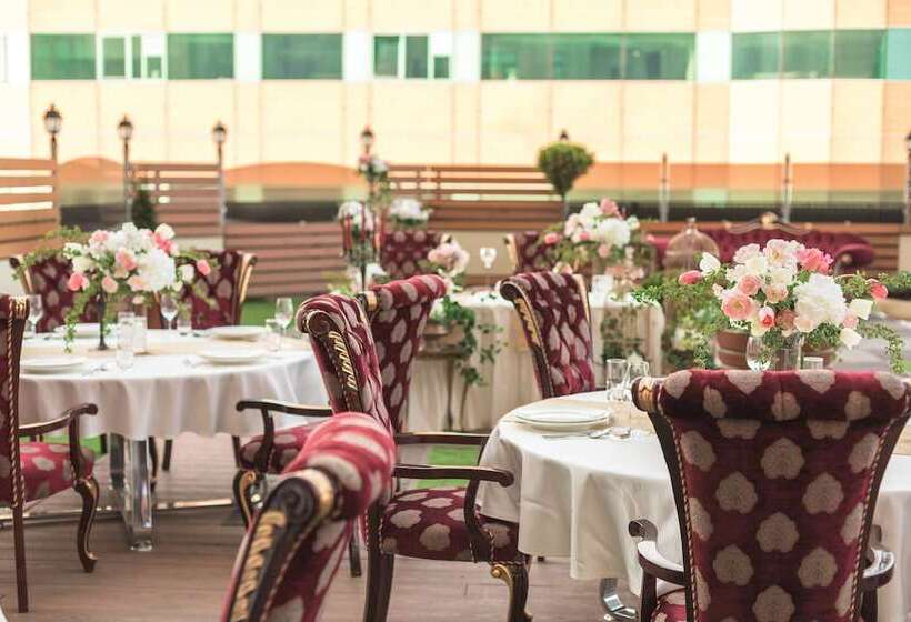 Ark Palace Hotel & Spa