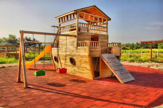 리조트 Dardanos Yerleskesi Uygulama Oteli