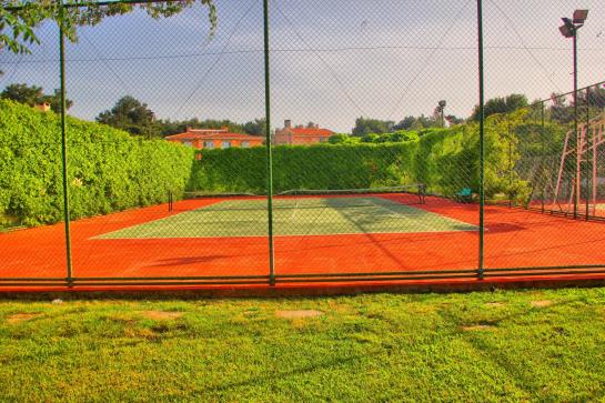 리조트 Dardanos Yerleskesi Uygulama Oteli