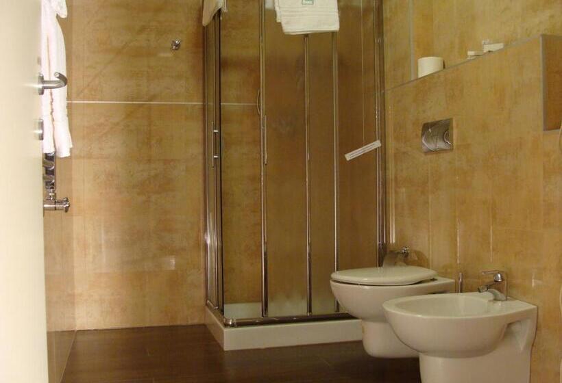 Groane Hotel Residence