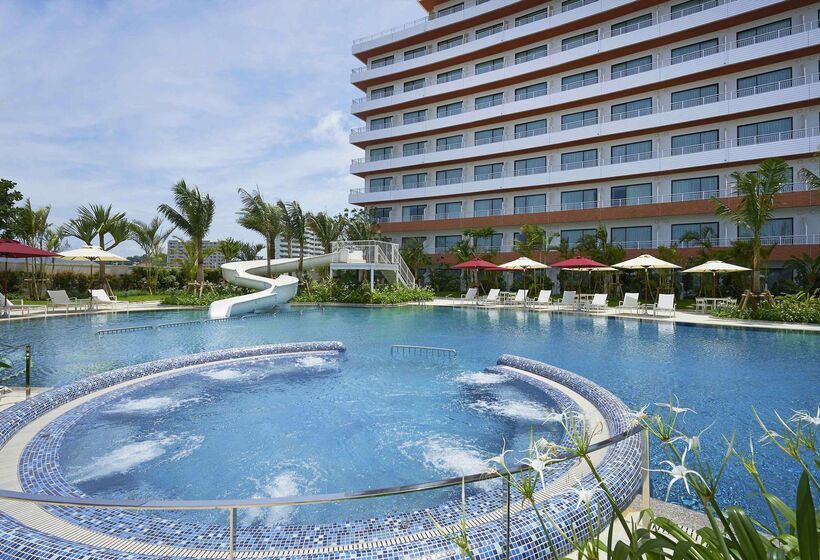 Hilton Okinawa Chatan Resort