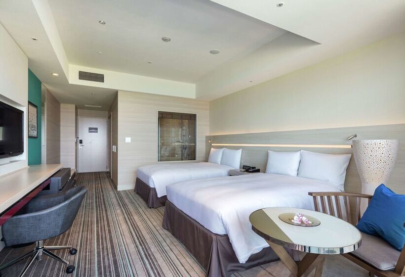 Hilton Okinawa Chatan Resort