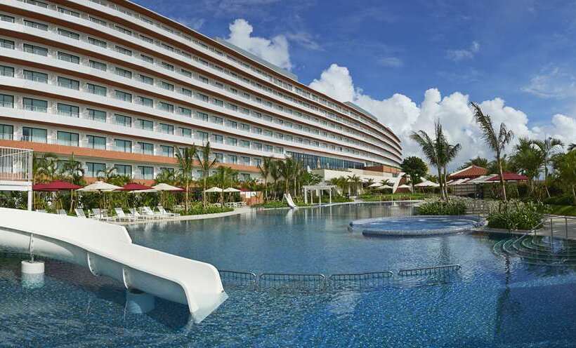 Hilton Okinawa Chatan Resort