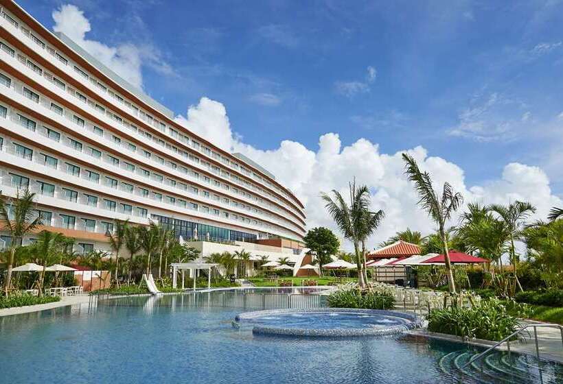 Hilton Okinawa Chatan Resort