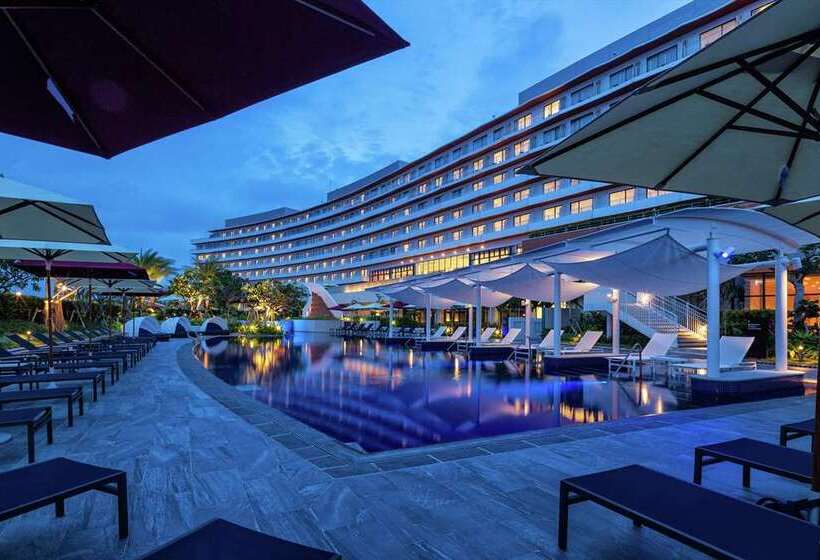 Hilton Okinawa Chatan Resort