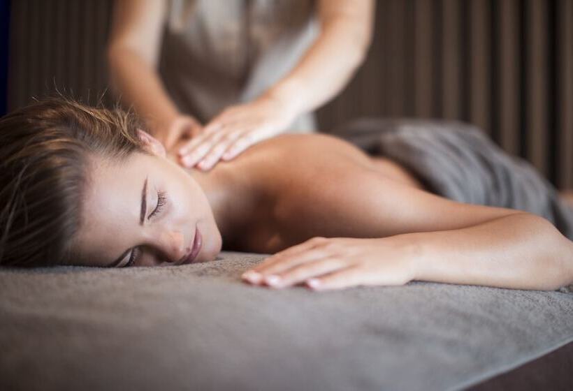 בית מלון כפרי Amonti Wellnessresort