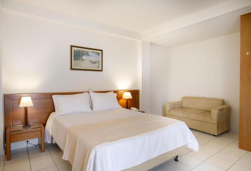 ホテル ατηινα