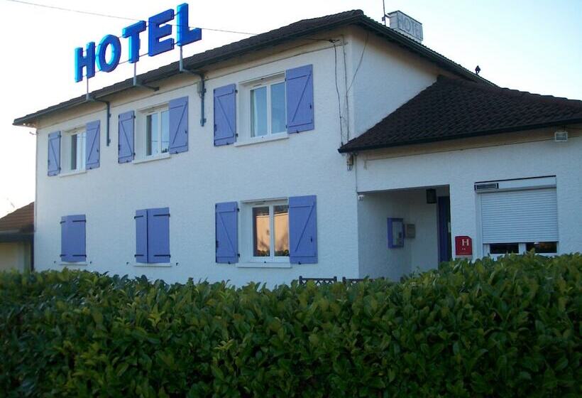 Отель Au Charme Du Levat