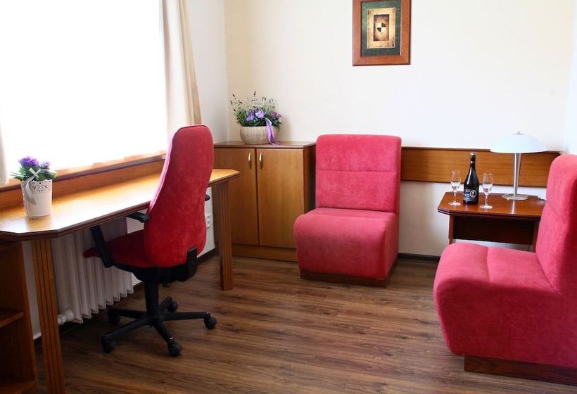 هتل Baltaci U Nahonu