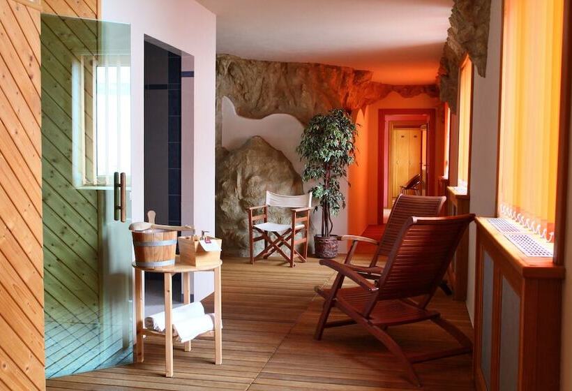 هتل Baltaci U Nahonu