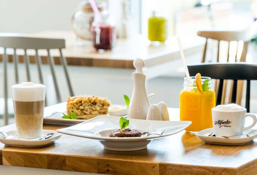 Отель Best Western Jurata