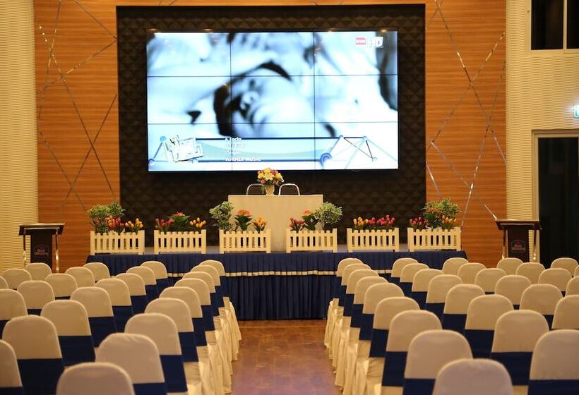 בית מלון כפרי Best Western Royal Buriram