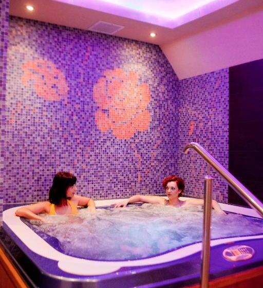 هتل Centrum Green Hill Business & Spa