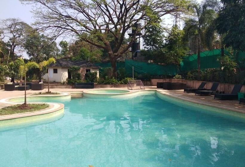 Citrus Hotel Lonavala