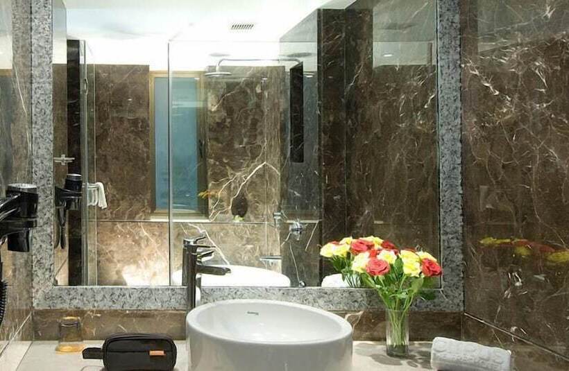 Citrus Hotel Lonavala