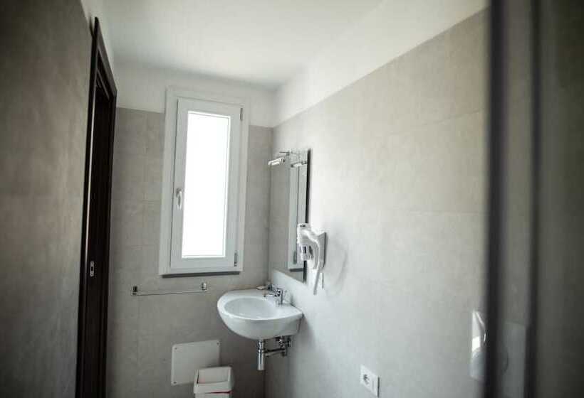 בית מלון כפרי Cliché