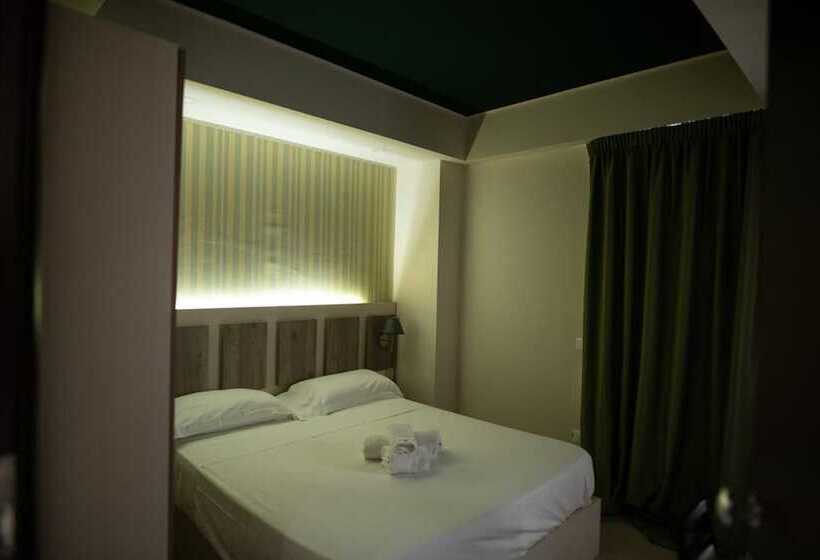 בית מלון כפרי Cliché