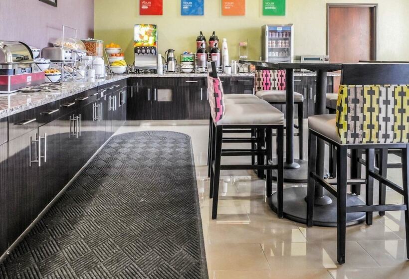 فندق Comfort Inn & Suites Artesia