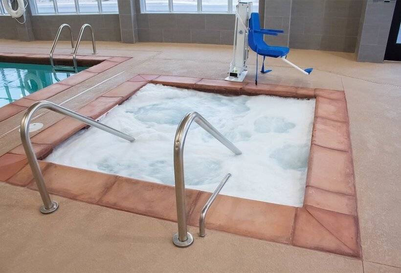 فندق Comfort Inn & Suites Artesia