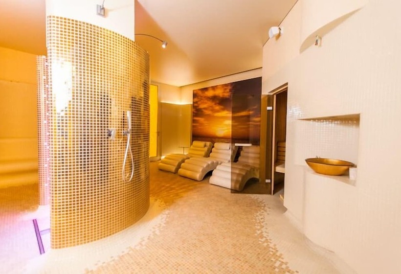 ホテル Court Wellness&spa