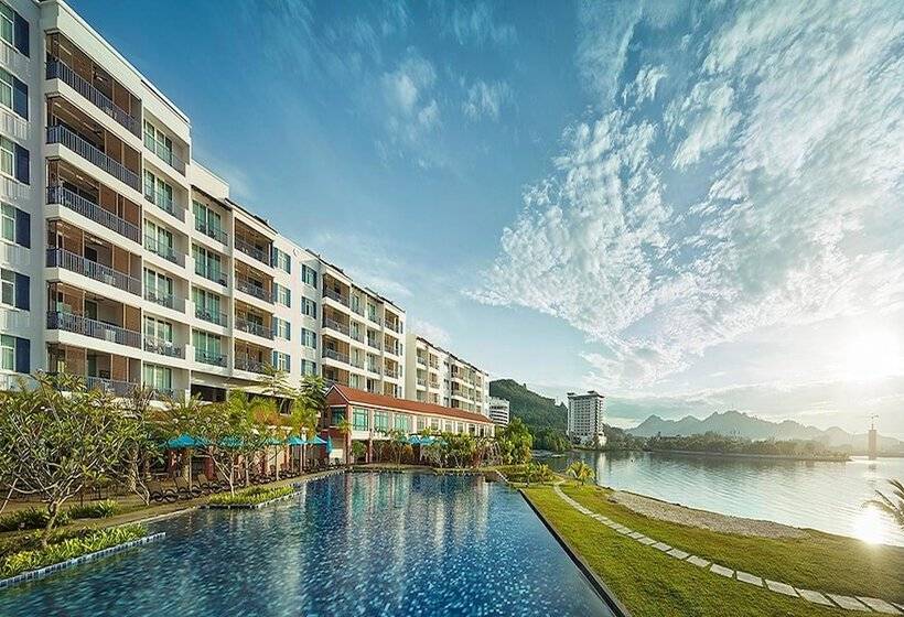هتل Dayang Bay Resort Langkawi