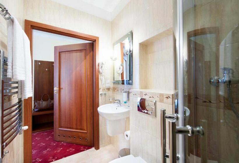 בית מלון כפרי Resort De Esperanto Sanatorium Uzdrowiskowe