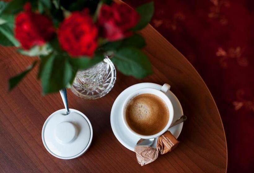 בית מלון כפרי Resort De Esperanto Sanatorium Uzdrowiskowe