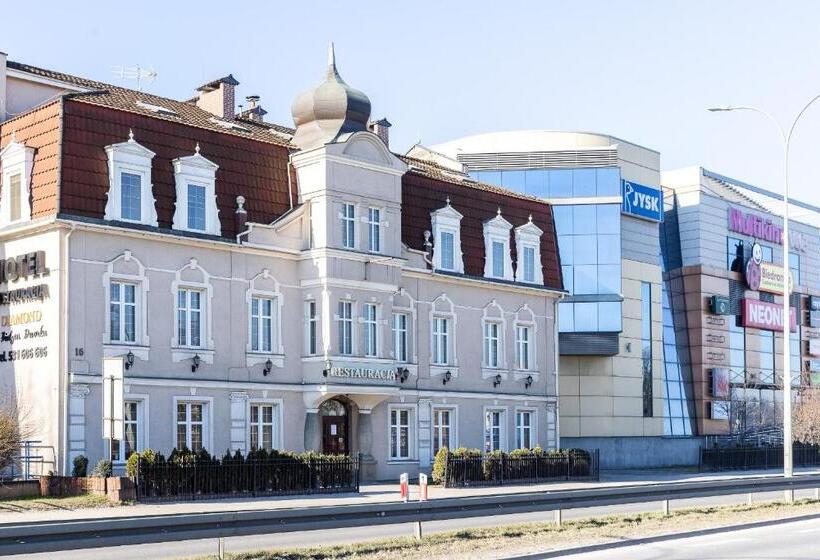 酒店 Diamond W Białym Dworku