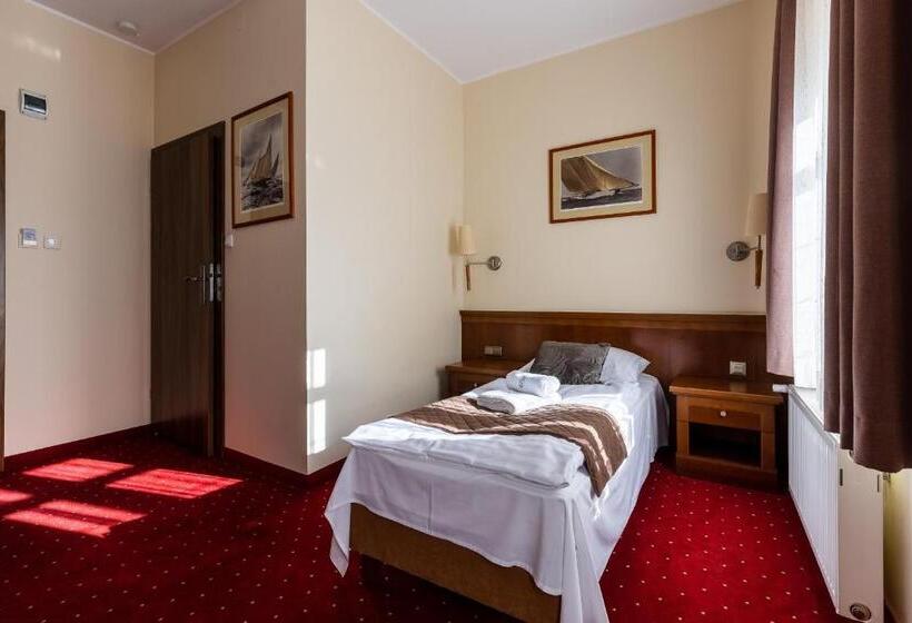 酒店 Diamond W Białym Dworku