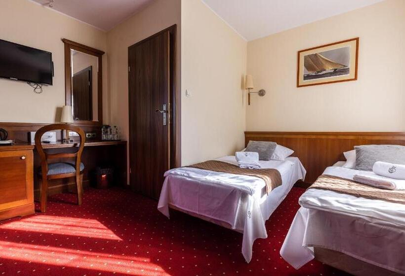 酒店 Diamond W Białym Dworku