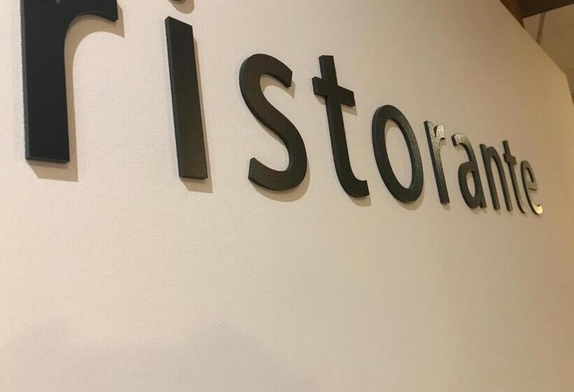 Отель Doria Business & Bike