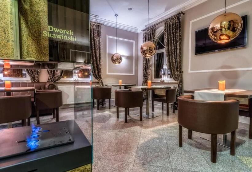 ホテル Dworek Skawiński