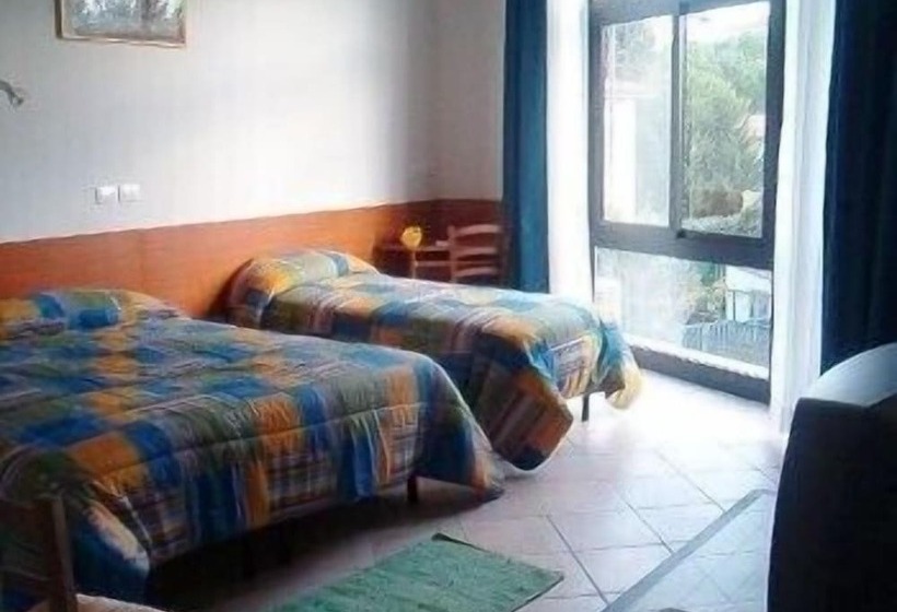 فندق Eurotravel Bed And Car