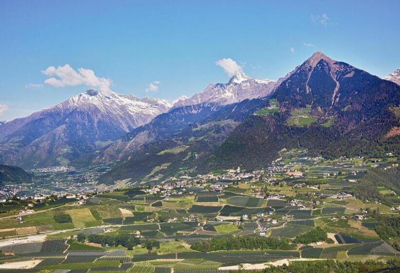 Отель Garni Ehrenfels