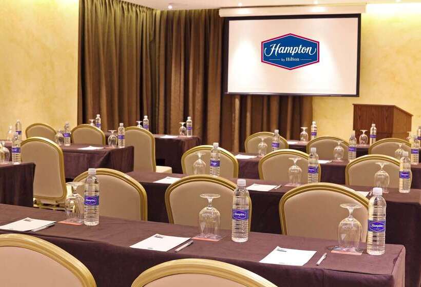 Отель Hampton By Hilton Panama