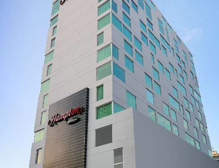 Отель Hampton By Hilton Panama